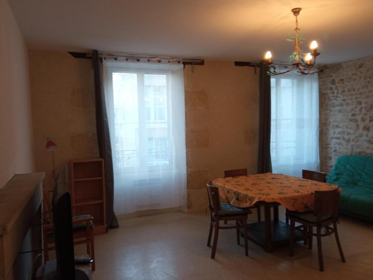 Appartement Centre Petite Ville Poitou Gencay Luaran gambar